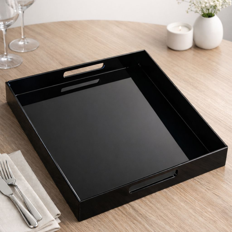 PLATEAUX CARRE NOIR EN PLEXIGLASS 32x32cm