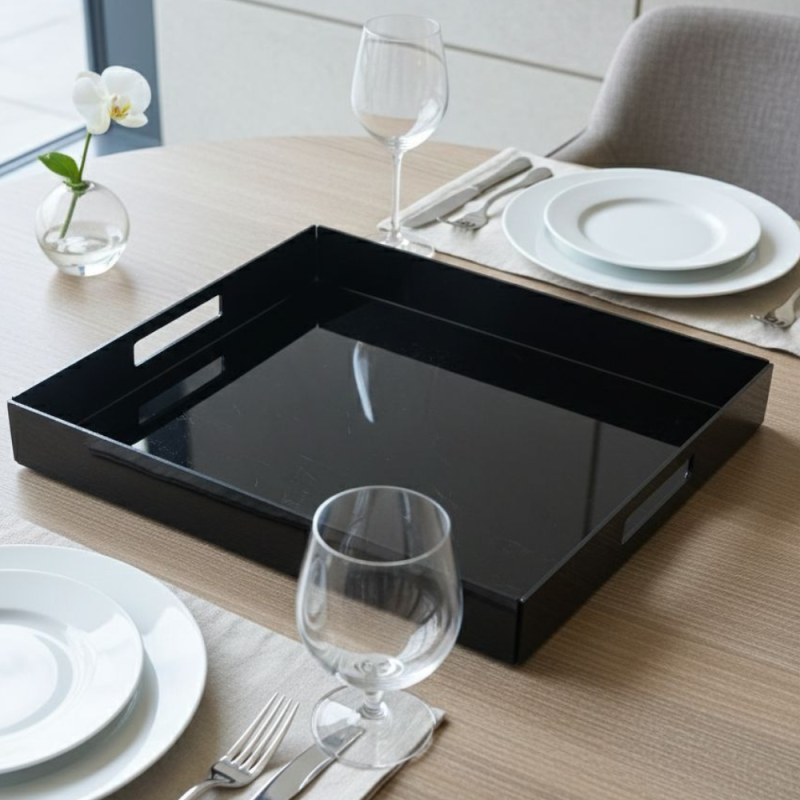 PLATEAUX CARRE NOIR EN PLEXIGLASS 36x36cm