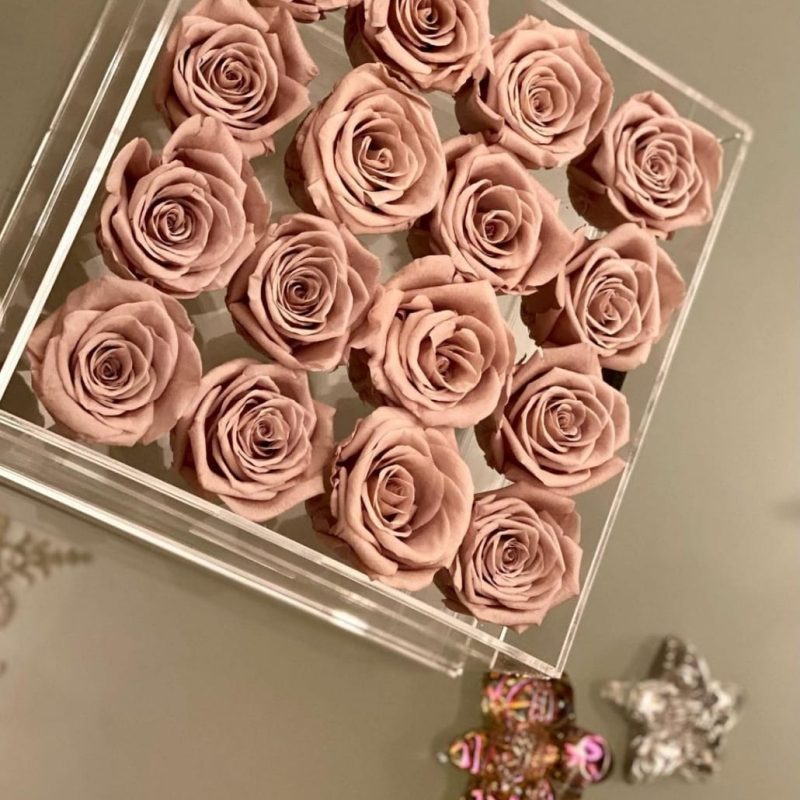 Boite 16 roses tiroirs